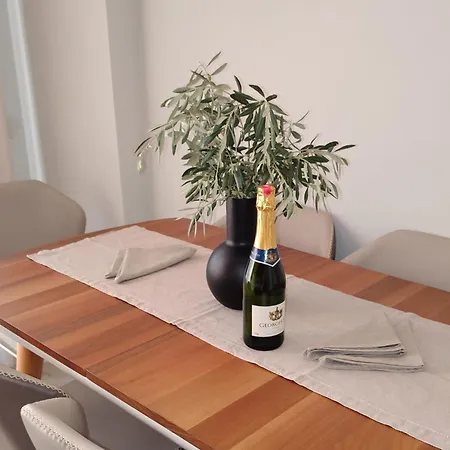 Villa Timi - Modern With Private Pool Near Tirana Mucaj