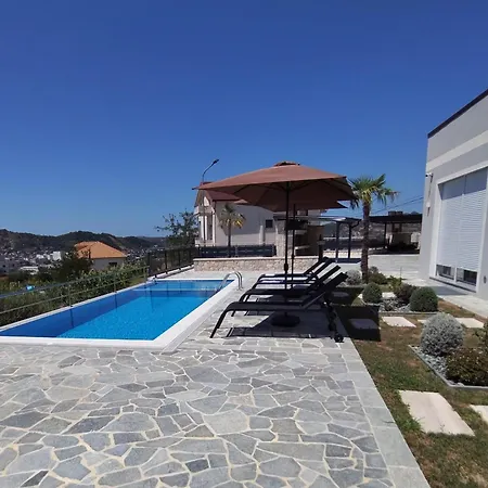 Timi - Modern With Private Pool Near Tirana Villa *