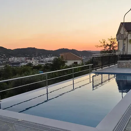 Villa Timi - Modern With Private Pool Near Tirana Mucaj